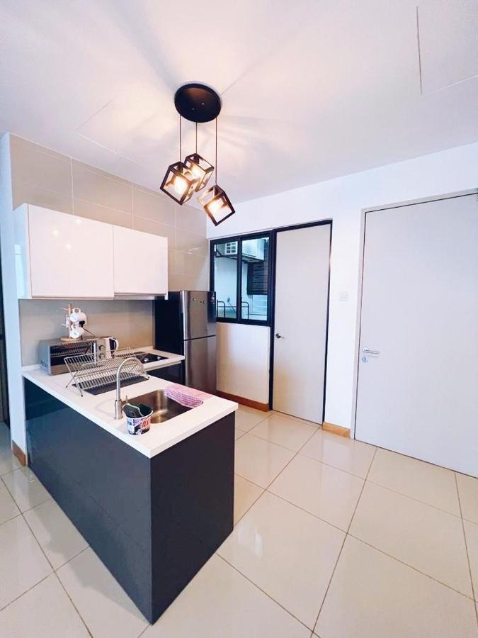 Connected Train 3 Bedrooms - Above Klgateway Mall 14 吉隆坡 外观 照片