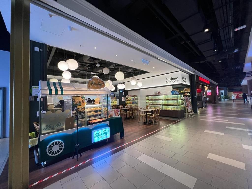 Connected Train 3 Bedrooms - Above Klgateway Mall 14 吉隆坡 外观 照片