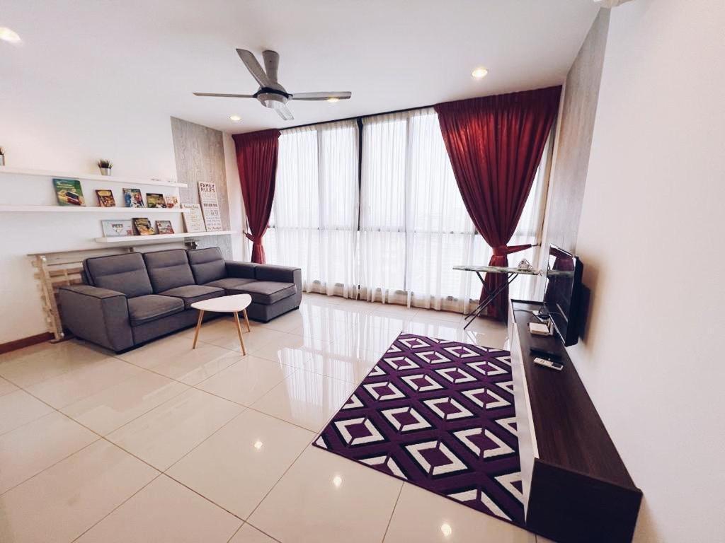 Connected Train 3 Bedrooms - Above Klgateway Mall 14 吉隆坡 外观 照片