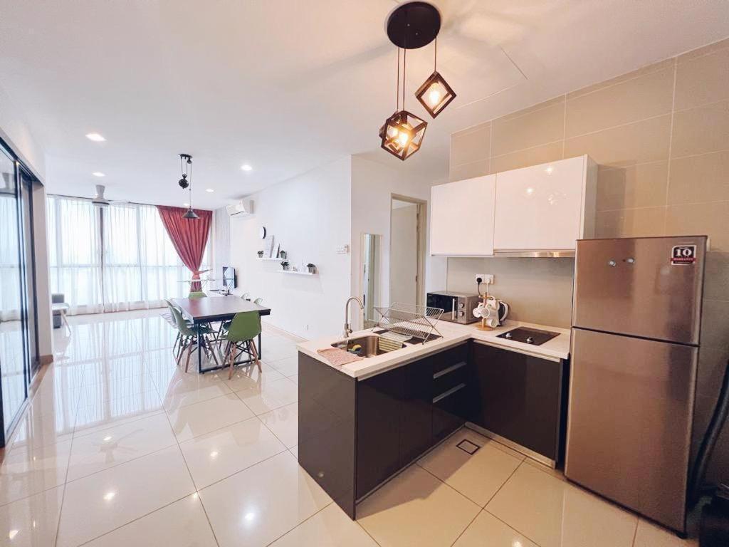 Connected Train 3 Bedrooms - Above Klgateway Mall 14 吉隆坡 外观 照片